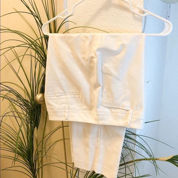 Apt. 9 Pants - APT. 9 𝅺midrise bootcut white denim pants, sz. 14